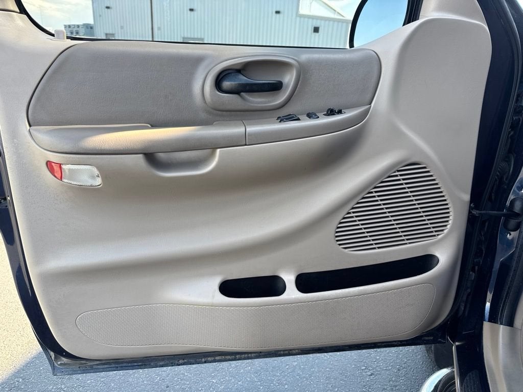 2002 Ford F-150 XL