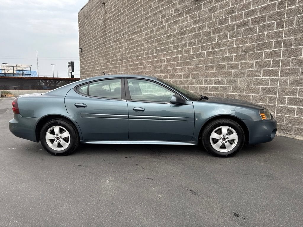 2006 Pontiac Grand Prix BASE