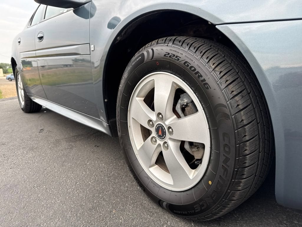 2006 Pontiac Grand Prix BASE
