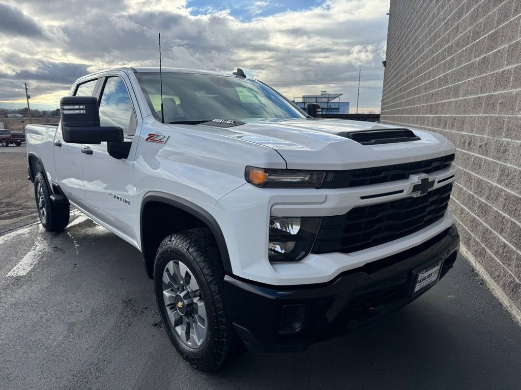 2026 Chevrolet Silverado 2500 HD Custom
