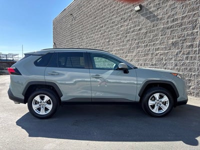 2021 Toyota RAV4 XLE