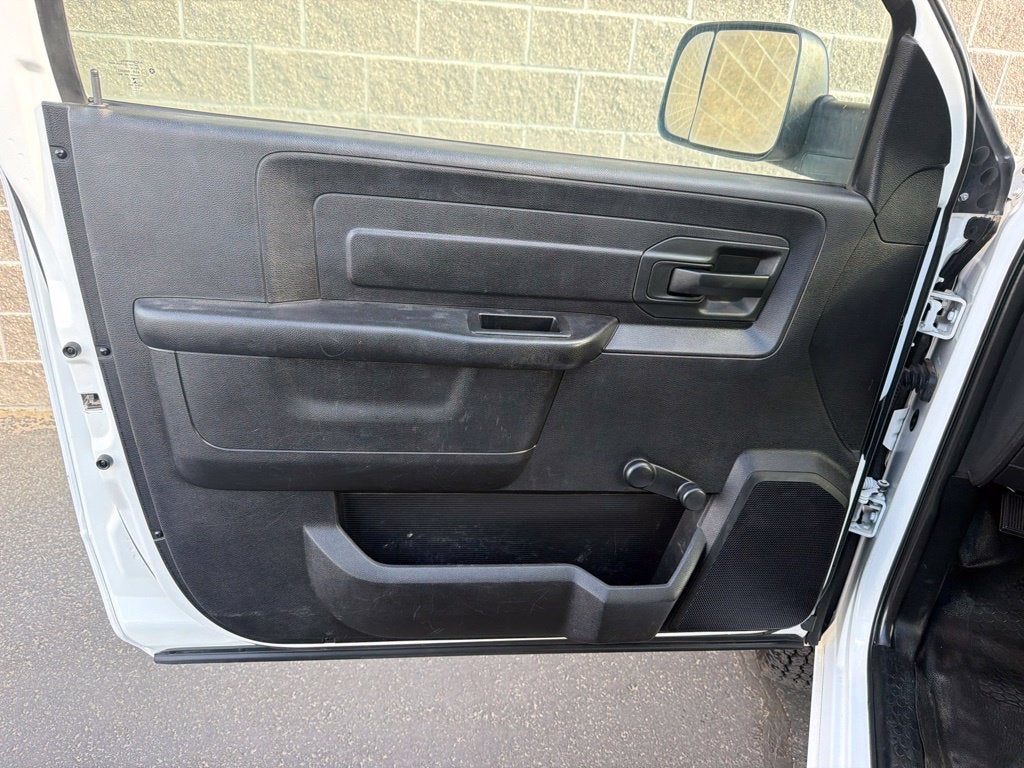 2017 RAM 3500 Chassis Cab Tradesman