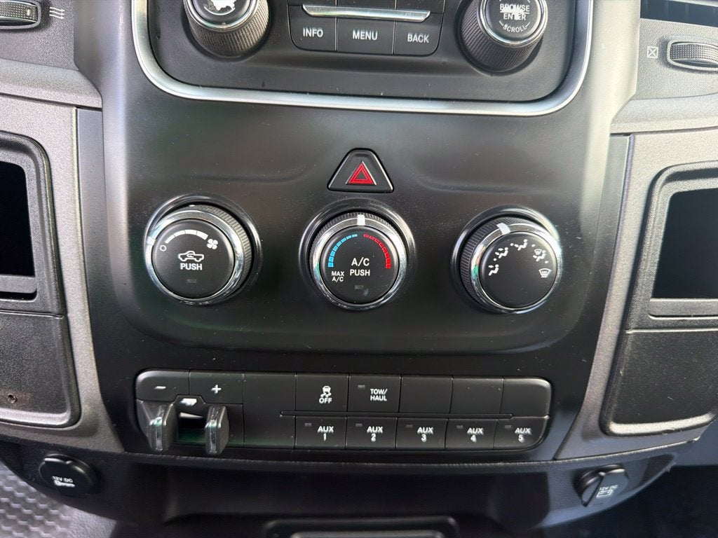 2017 RAM 3500 Chassis Cab Tradesman
