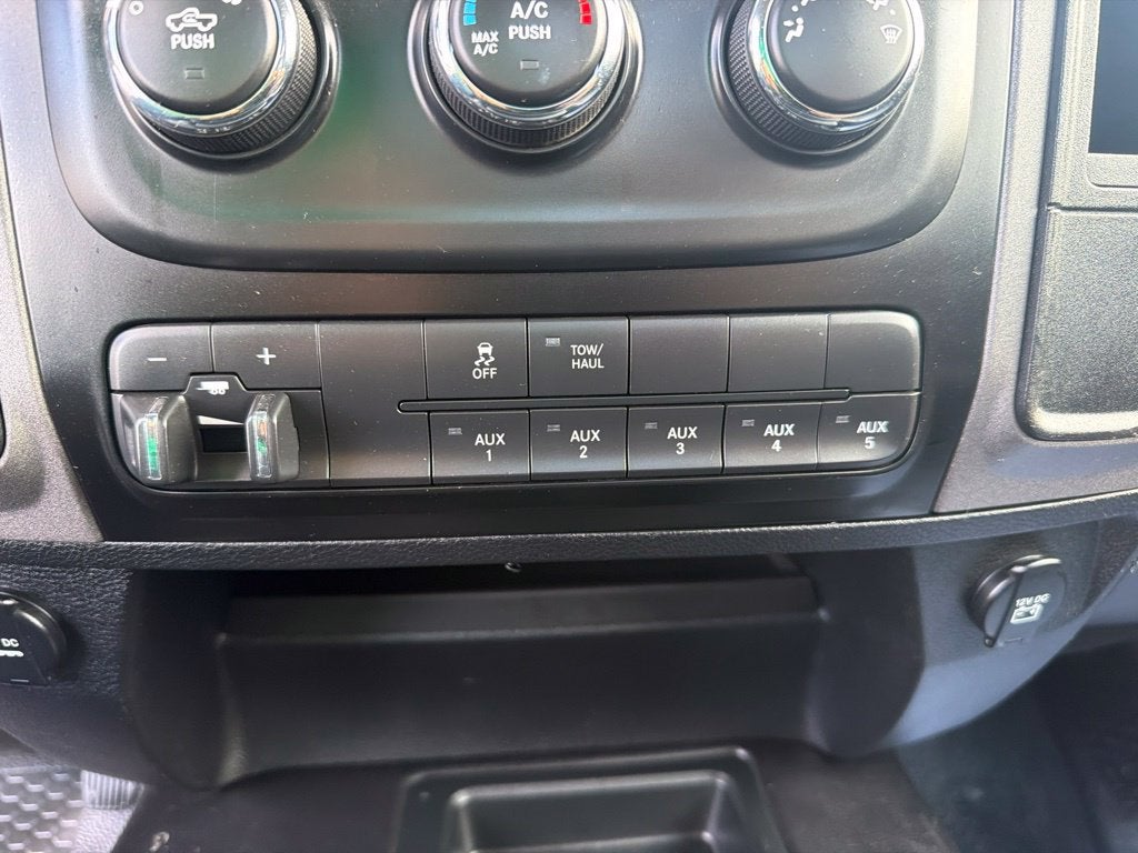2017 RAM 3500 Chassis Cab Tradesman