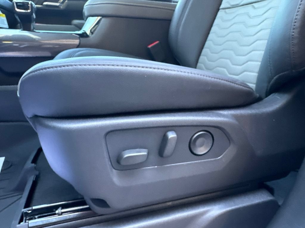 2026 Chevrolet Silverado 1500 ZR2 - Photo 19