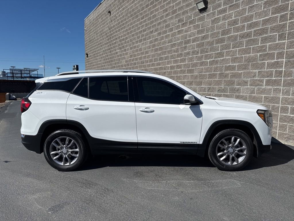 2023 GMC Terrain SLT