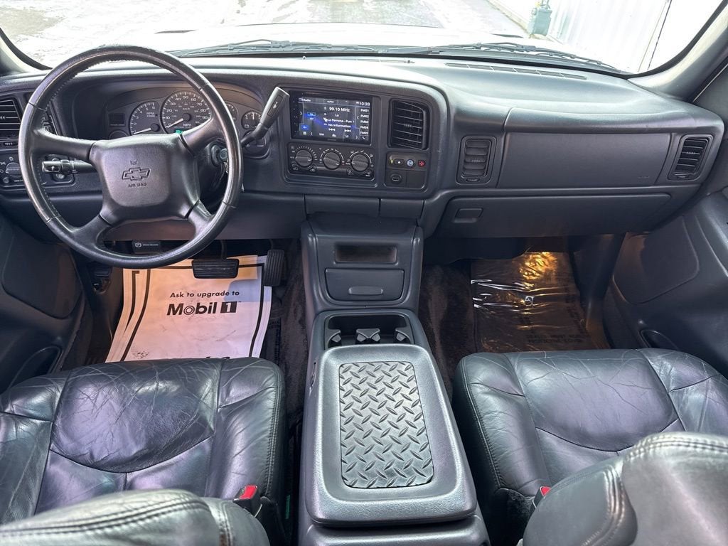 2002 Chevrolet Avalanche BASE