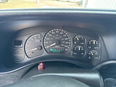 2002 Chevrolet Avalanche BASE