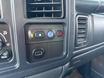 2002 Chevrolet Avalanche BASE