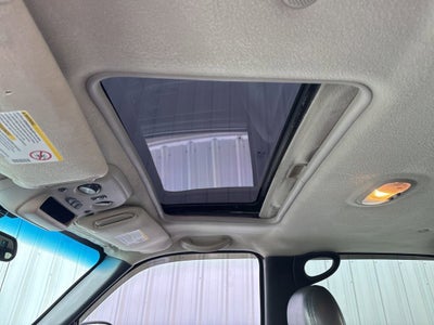 2002 Chevrolet Avalanche BASE