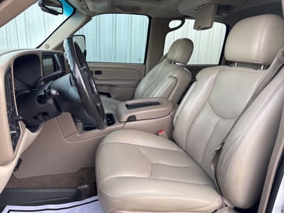 2004 Chevrolet Suburban LT