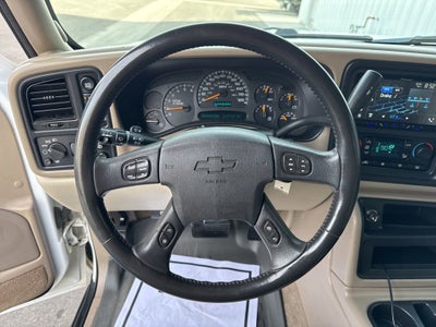 2004 Chevrolet Suburban LT