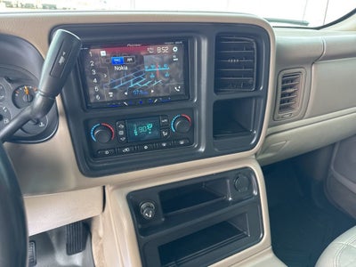 2004 Chevrolet Suburban LT