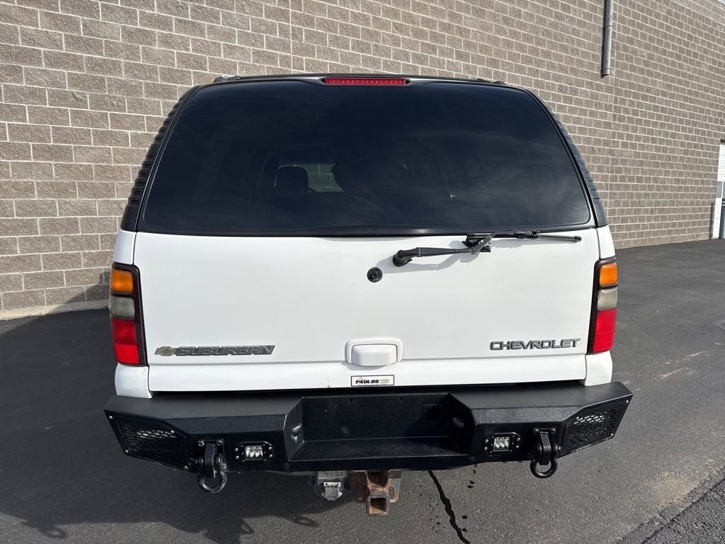 2004 Chevrolet Suburban LT