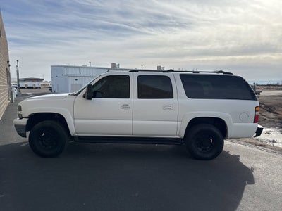 2004 Chevrolet Suburban LT