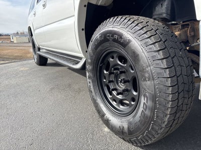 2004 Chevrolet Suburban LT