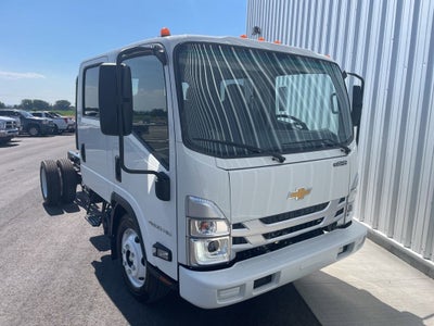 2025 Chevrolet Low Cab Forward 4500 BASE