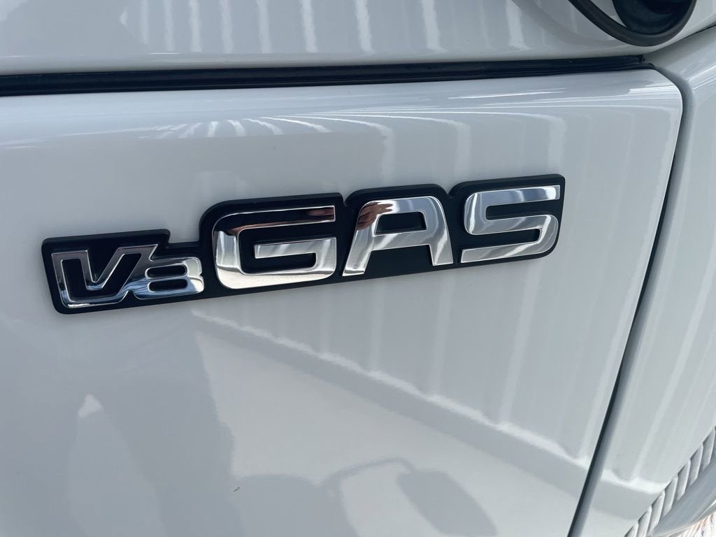 2025 Chevrolet Low Cab Forward 4500 BASE