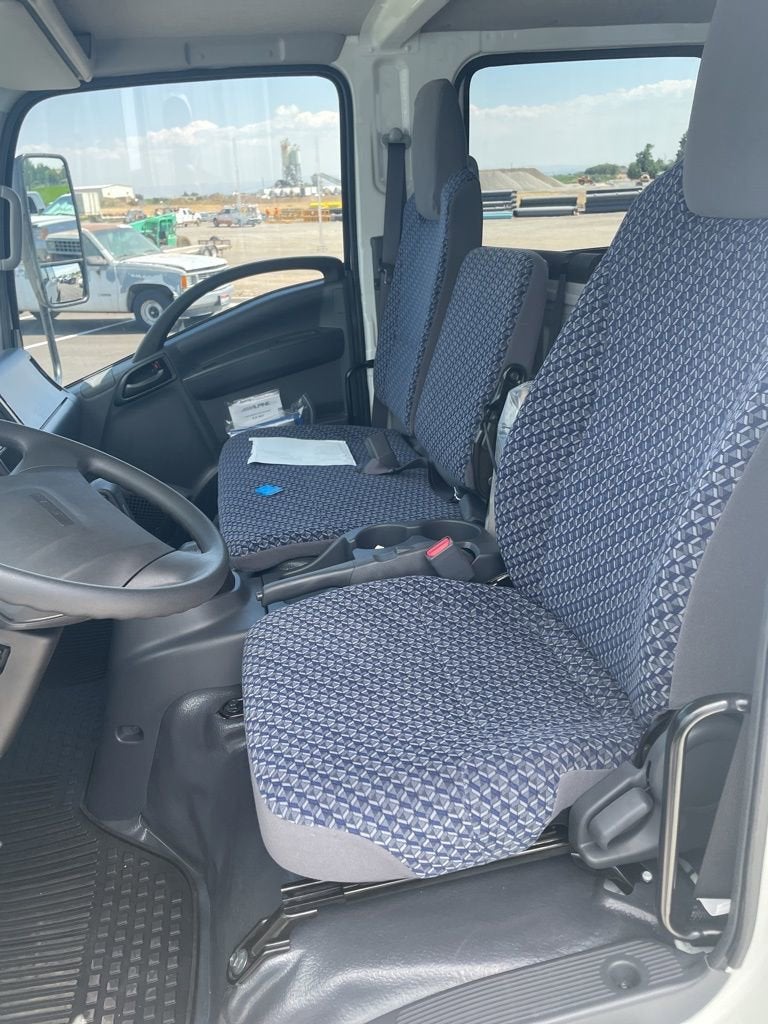 2025 Chevrolet Low Cab Forward 4500 BASE