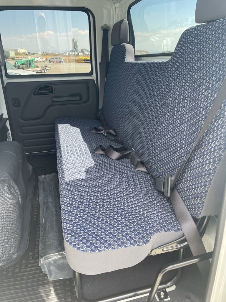 2025 Chevrolet Low Cab Forward 4500 BASE