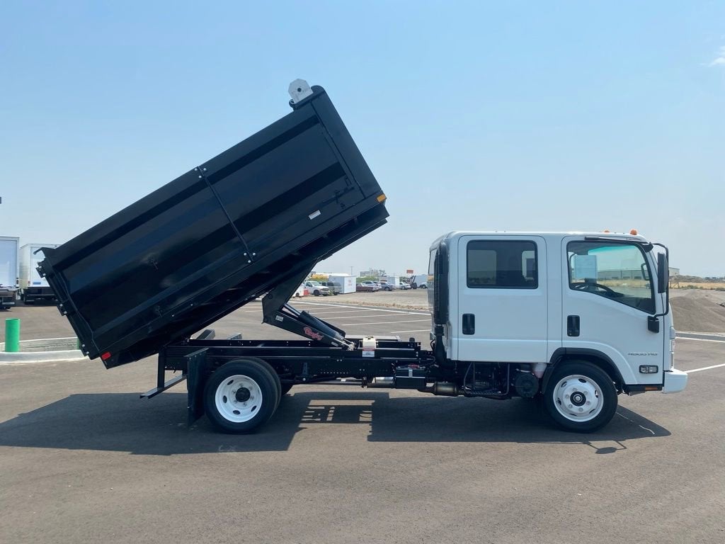 2025 Chevrolet Low Cab Forward 4500 BASE
