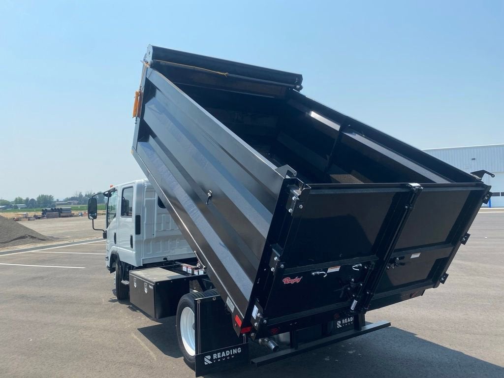 2025 Chevrolet Low Cab Forward 4500 BASE