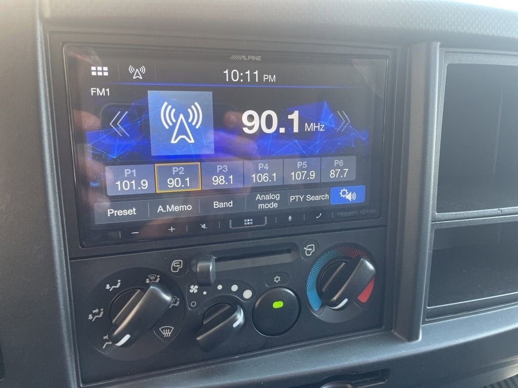 2025 Chevrolet Low Cab Forward 4500 BASE