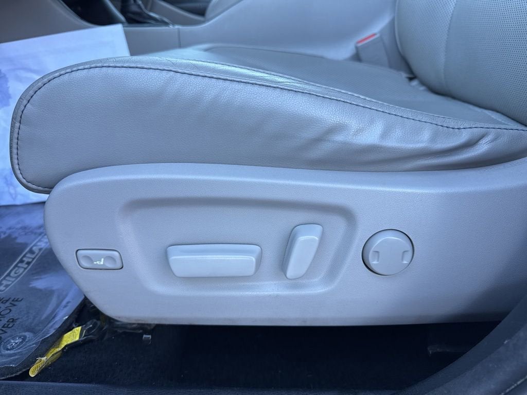 2014 Toyota Highlander Limited