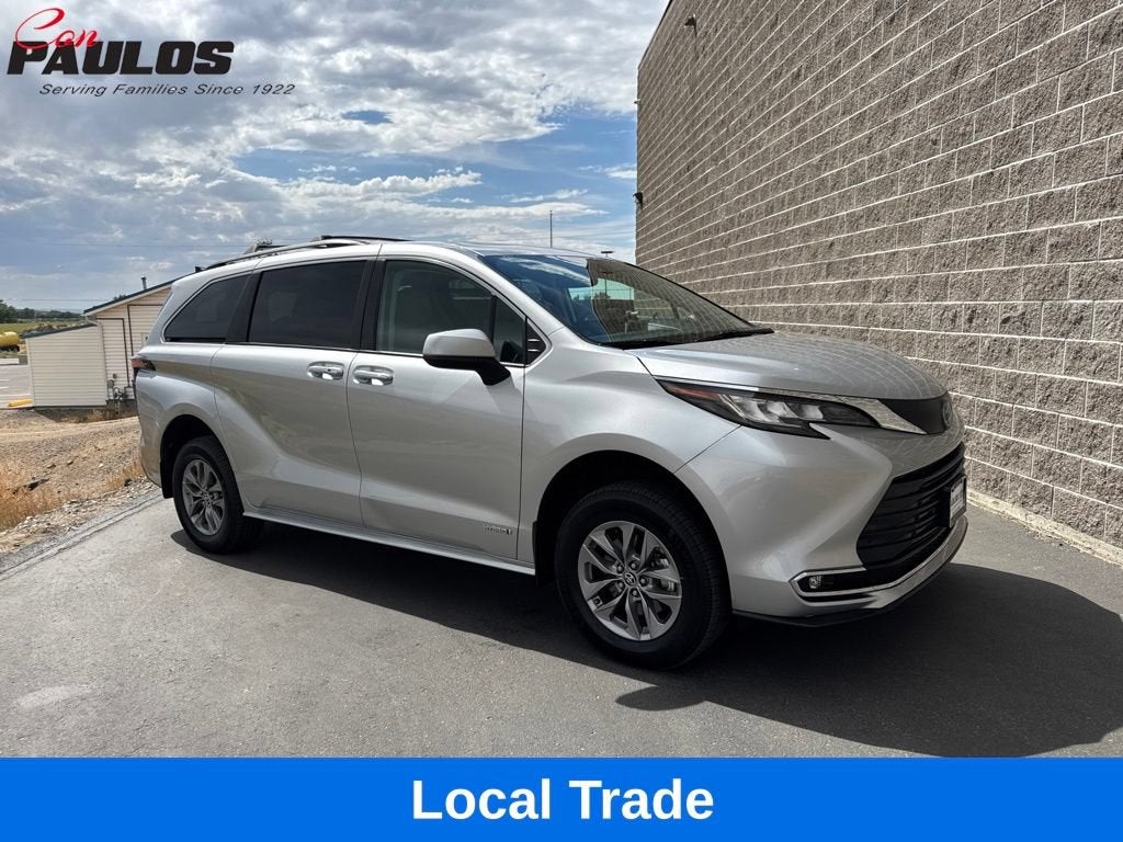 2021 Toyota Sienna XLE