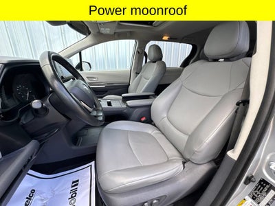 2021 Toyota Sienna XLE