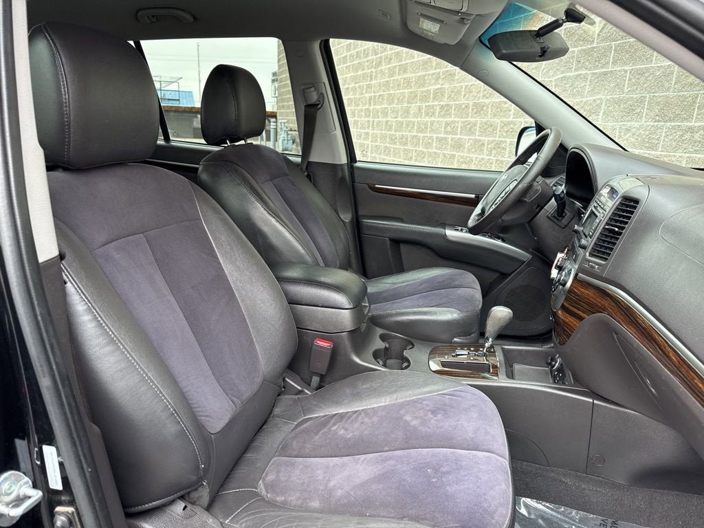 2011 Hyundai Santa Fe SE