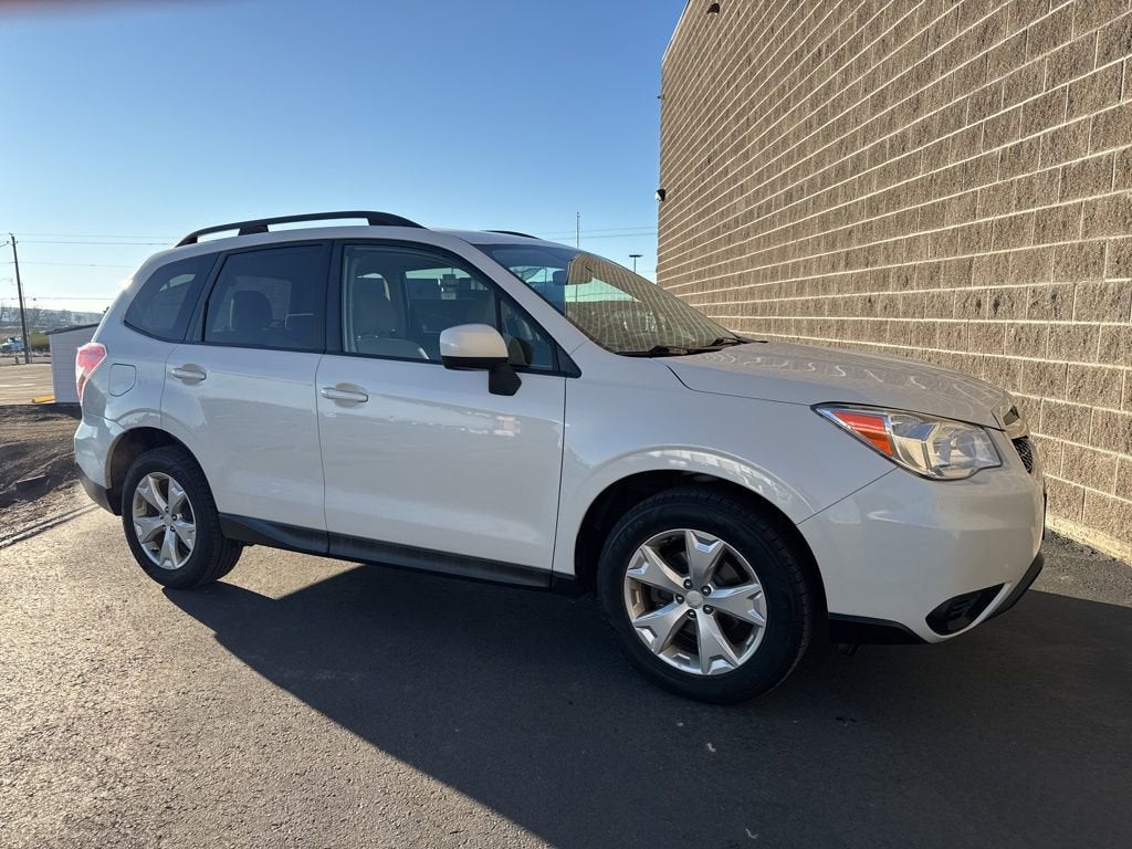 2016 Subaru Forester i Premium