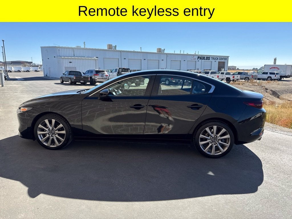 2022 Mazda Mazda3 Sedan Select
