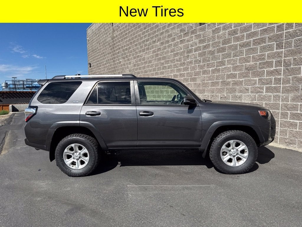 2022 Toyota 4Runner SR5 Premium