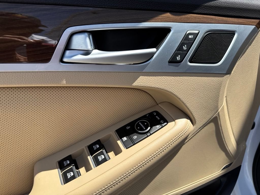 2015 Hyundai Genesis 3.8L
