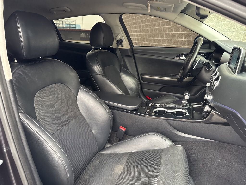 2019 Kia Stinger Base