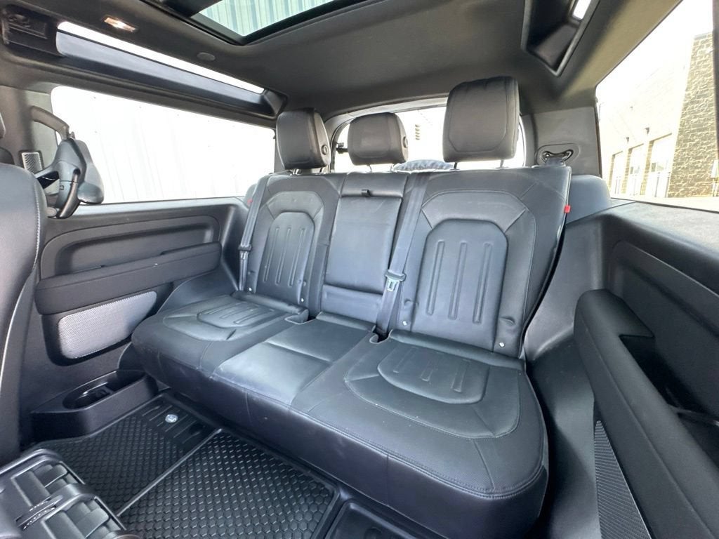 2021 Land Rover Defender X-Dynamic S