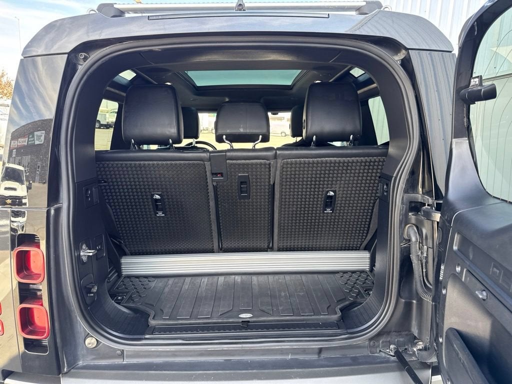 2021 Land Rover Defender X-Dynamic S