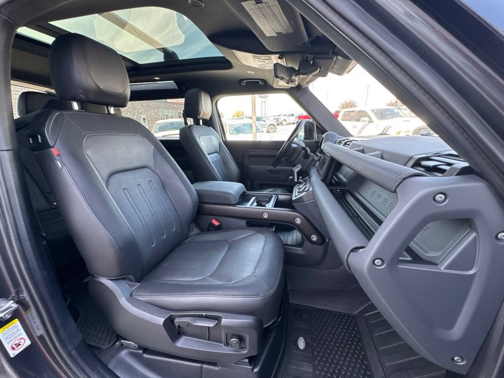 2021 Land Rover Defender X-Dynamic S
