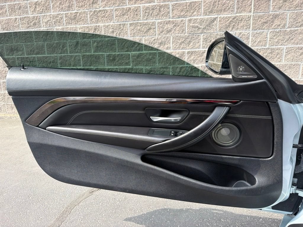 2016 BMW M4 BASE